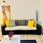Bd Apartment *