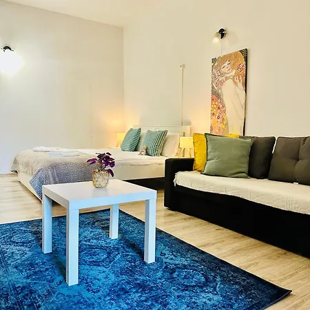 Bd Apartment *